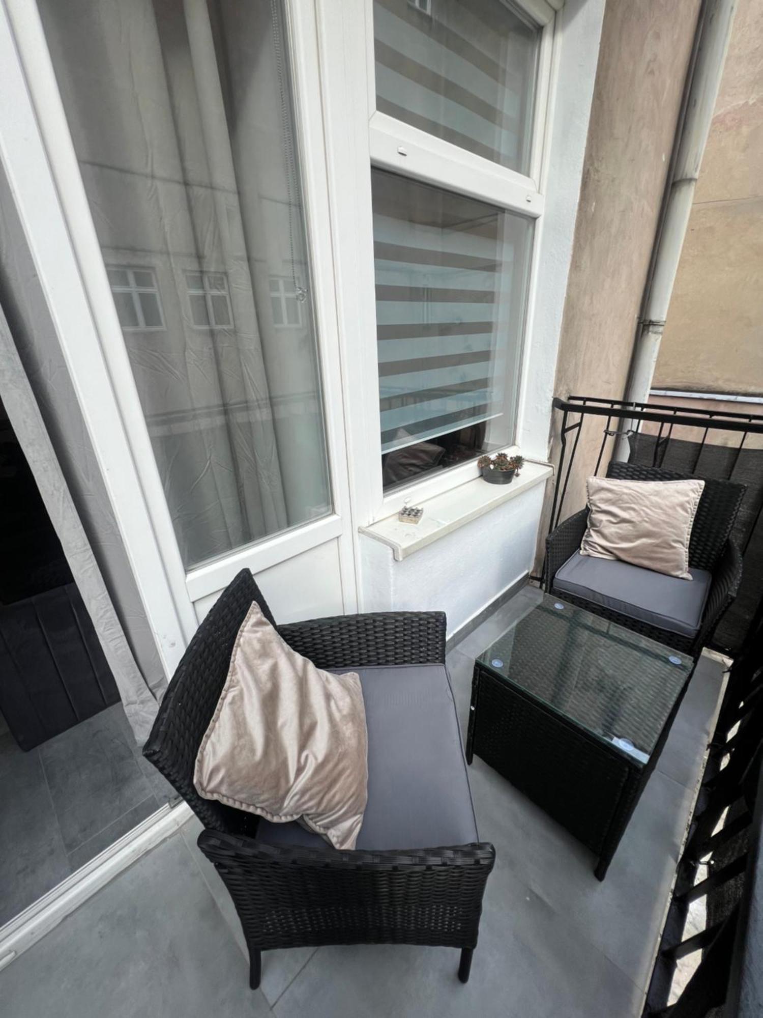 Loft W Centrum Z Jacuzzi Breslávia Exterior foto
